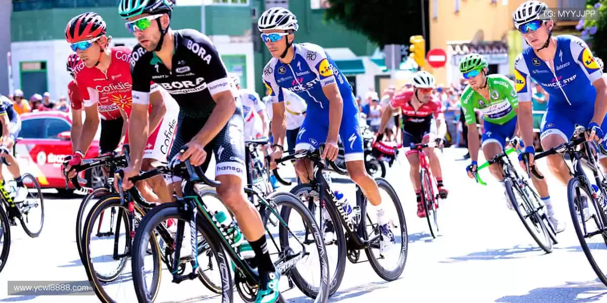 🚀一键预约，不错过任何一场巅峰对决！